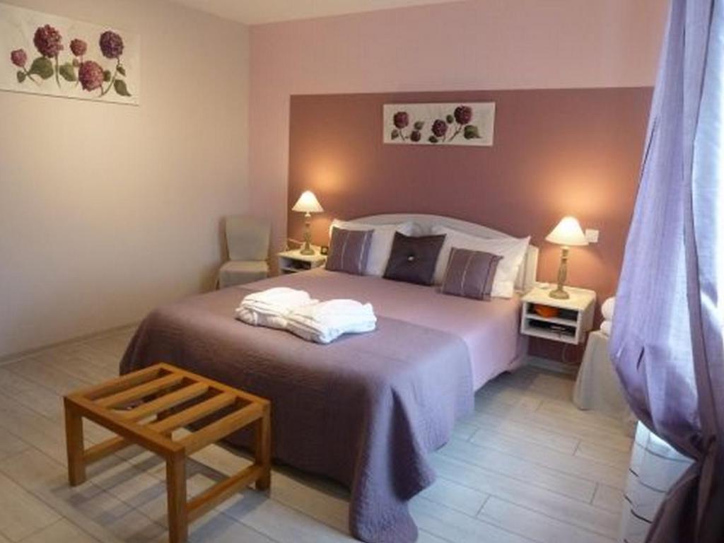 Chambres D'Hotes De La Junchere Saint-Hilaire-de-Court Номер фото